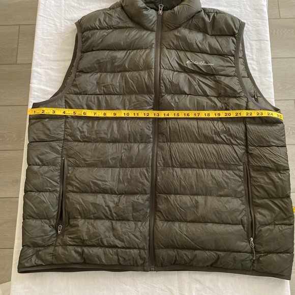 Eddie Bauer Full Zip Down Vest XL - Picture 4 of 5
